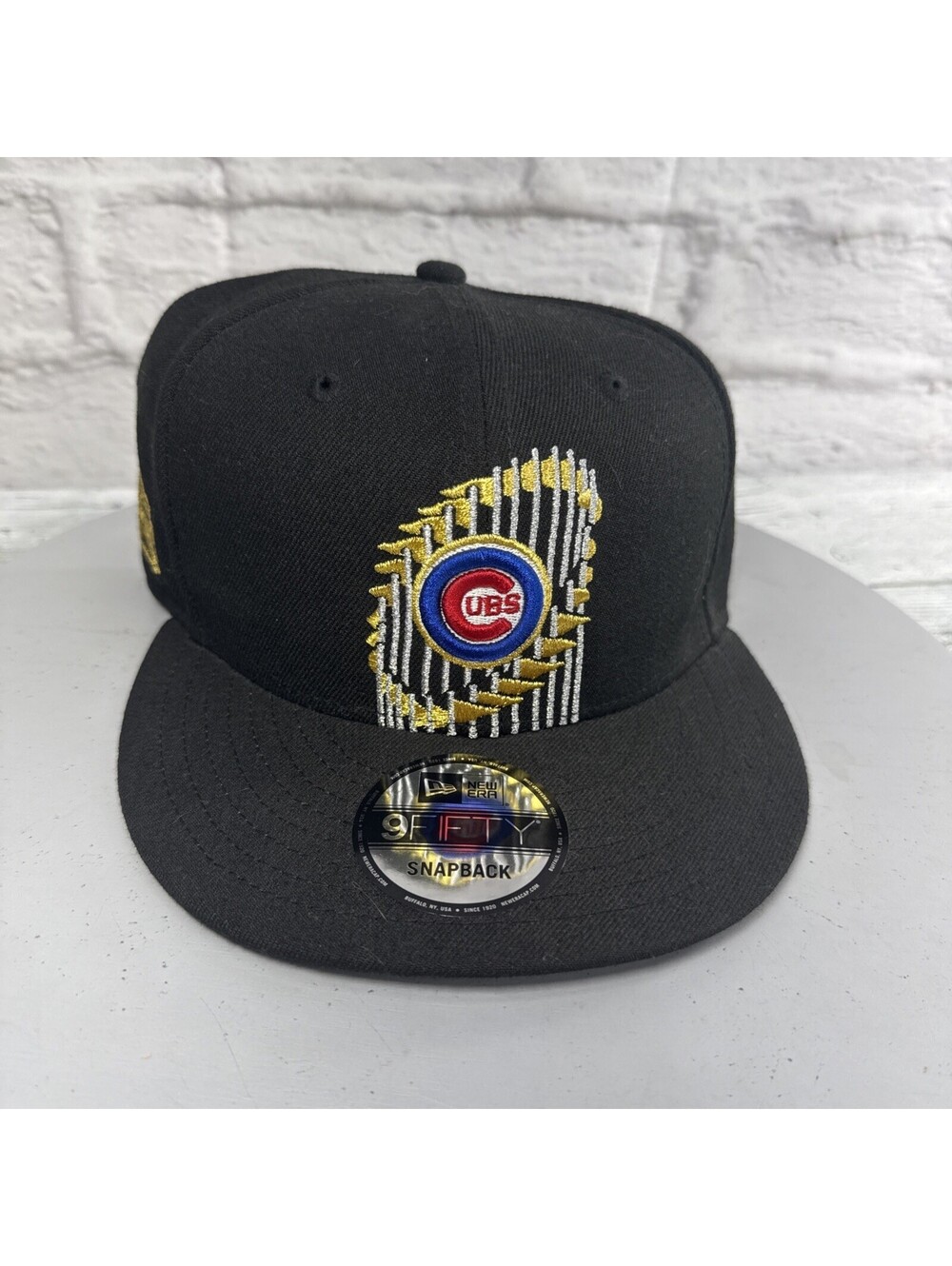 New Era Chicago Cubs Black Snapback Hat 2016 World Series Champion Trophy Cap